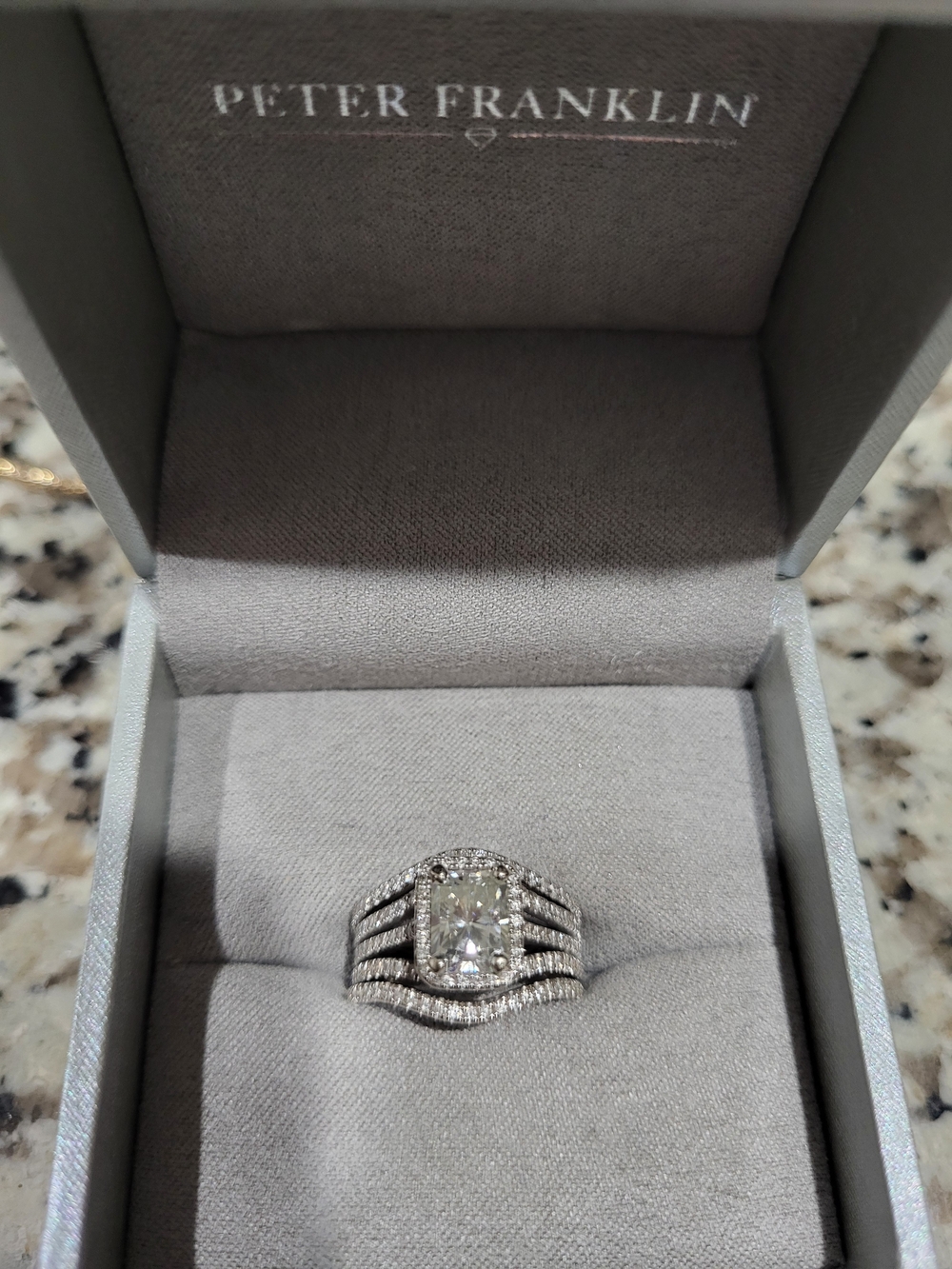 Radiant Cut/Halo 3.11 Ct & 14 Kt White Gold Mossiant & Real Diamonds